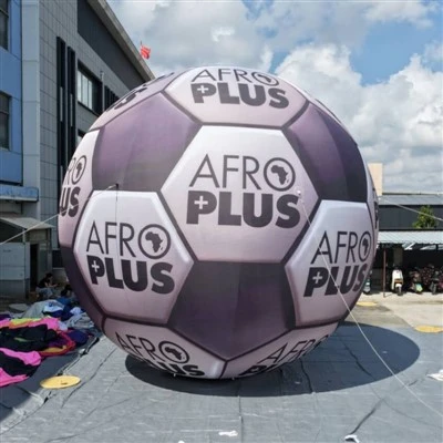 Minge de fotbal gonflabilă uriașă personalizată